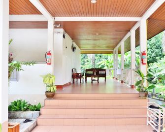 Heimat Garden Homestay - קו יאו יאי - פטיו