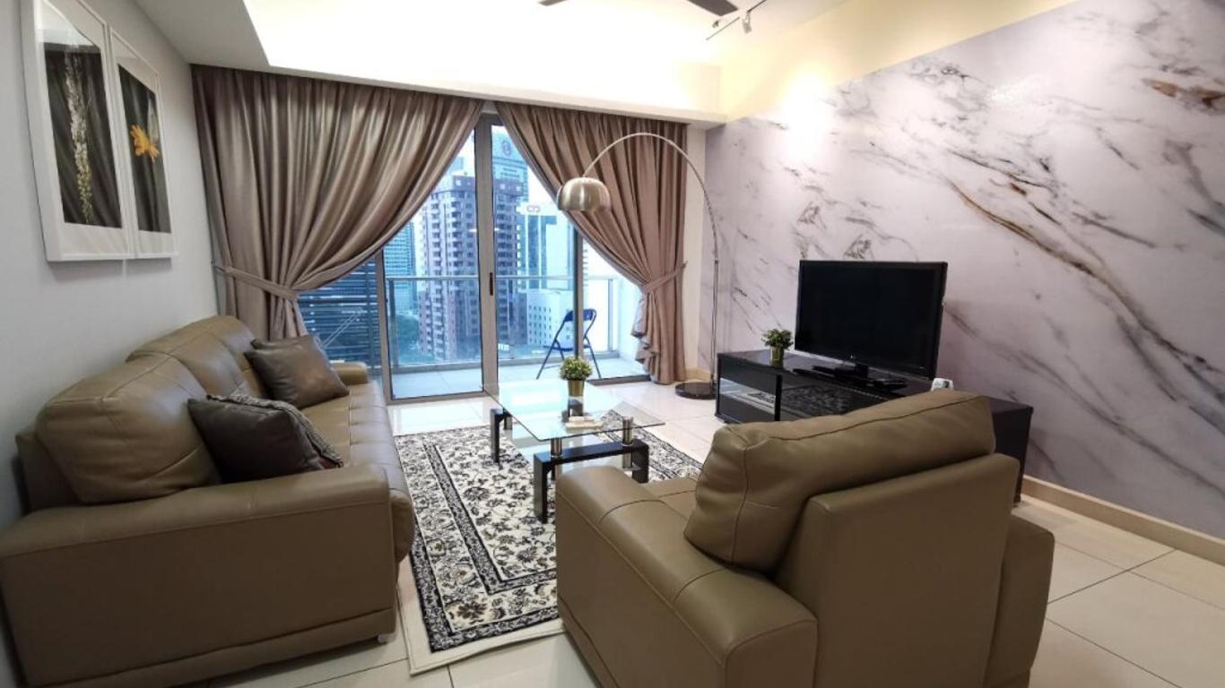 Suasana Suites Bukit Ceylon