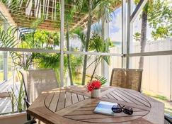 Beach Living At Island Pine Villas (Blj) - George Town - Patio