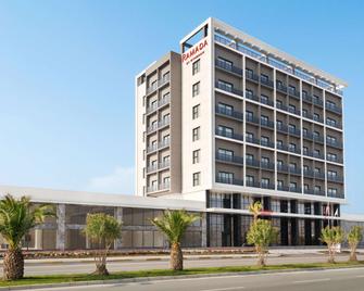 Ramada by Wyndham Tire - Tire - Building