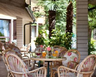 Astra - Tignale - Patio