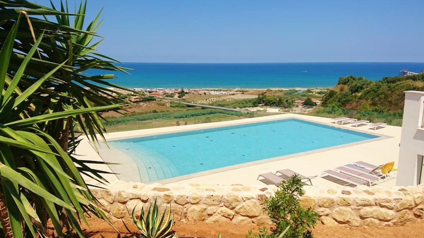 La Blanca Resort & Spa