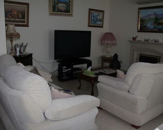 B&B Casa Flamenca - Cúllar-Vega - Sala de estar