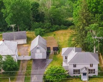 Hart House a fresh 3 bedroom century home - Cove Beach - Edificio