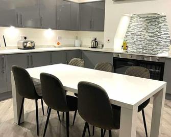 Sa Stays - Wigan - Kitchen