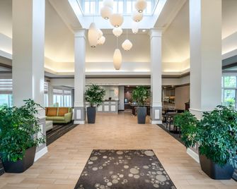 Hilton Garden Inn Louisville East - Louisville - Lobby