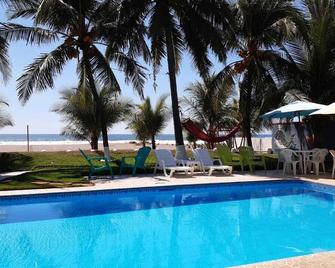 Private Beachfront, Entire house. - Acajutla - Pool