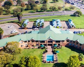 Willows Garden Hotel Potchefstroom - Potchefstroom - Innenhof