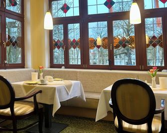 Hotel am Kurpark - Schönebeck (Elbe) - Restaurant