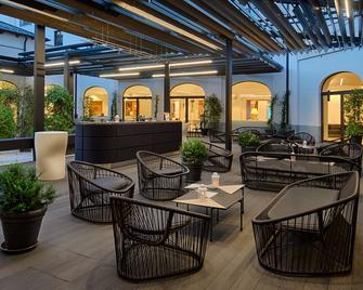 NH Collection Torino Santo Stefano - טורינו - פטיו