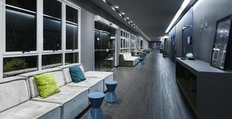 Comfort Suites Flamboyant - Goiânia - Lobby
