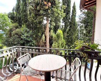 villas - 3 rooms - 2/5 persons - Spoleto - Balkon