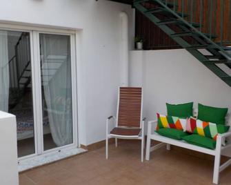 Attic at 91 - Pinoso - Patio