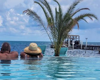 Island Magic Villas - Caye Caulker