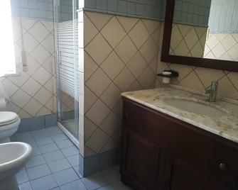 La stanza di Angi a Mondello - Palermo - Bathroom