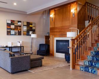 Country Inn & Suites by Radisson, Baltimore Air - Linthicum Heights - Lobby