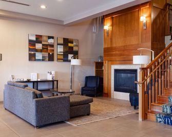 Country Inn & Suites by Radisson, Baltimore Air - Linthicum Heights - Resepsjon