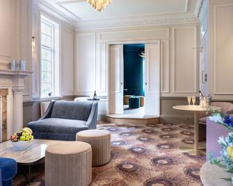 ميلفورد هول ساليسبوري - ساليسبري - غرفة معيشة