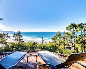 Cozy house with WiFi sweeping ocean views and nearby beach access - Oceanside - Balcón