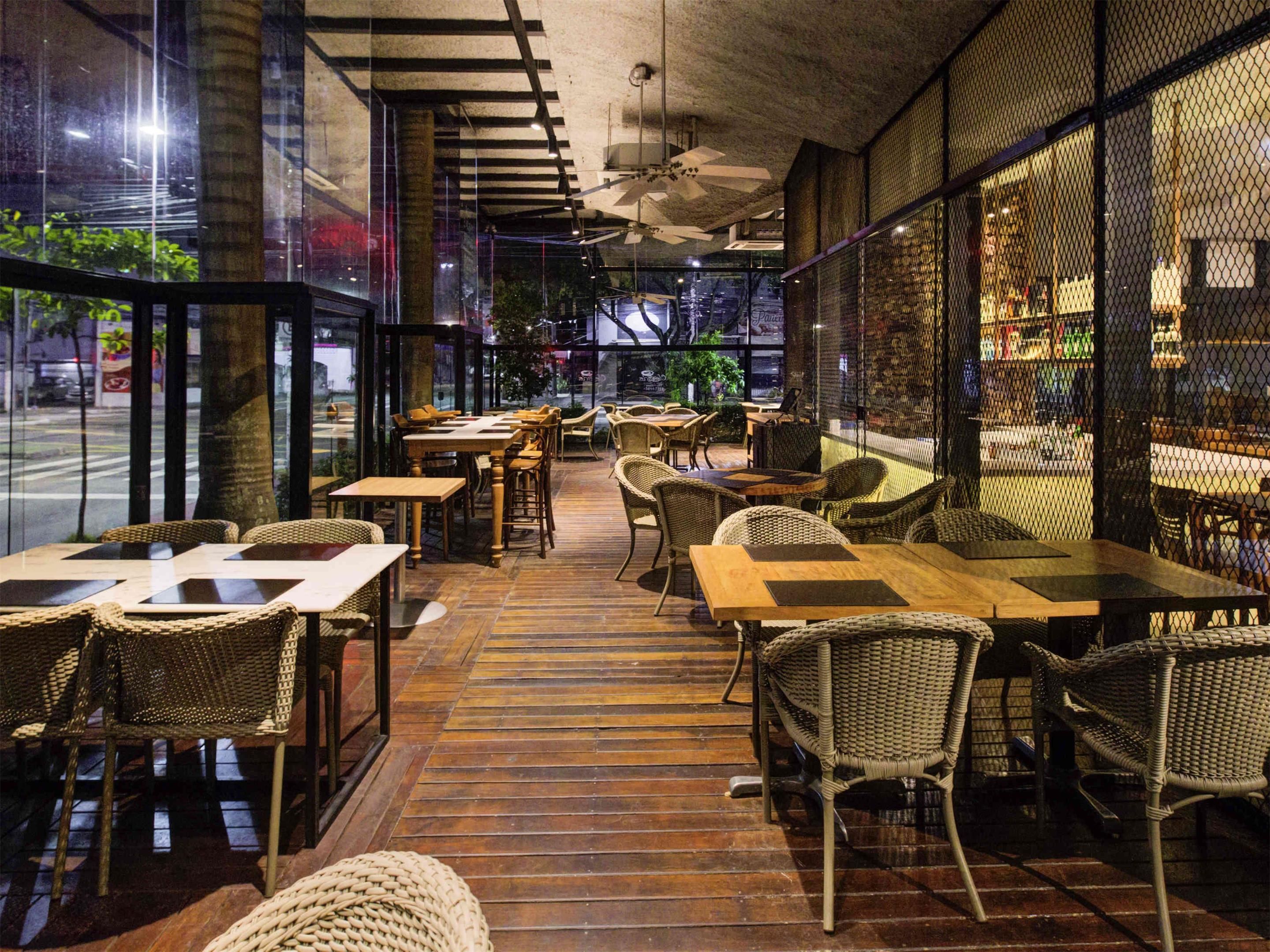 Ibis Vitoria Praia Do Canto - ויטוריה - מסעדה