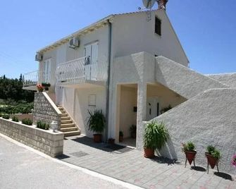 Vila Mozara - Slano
