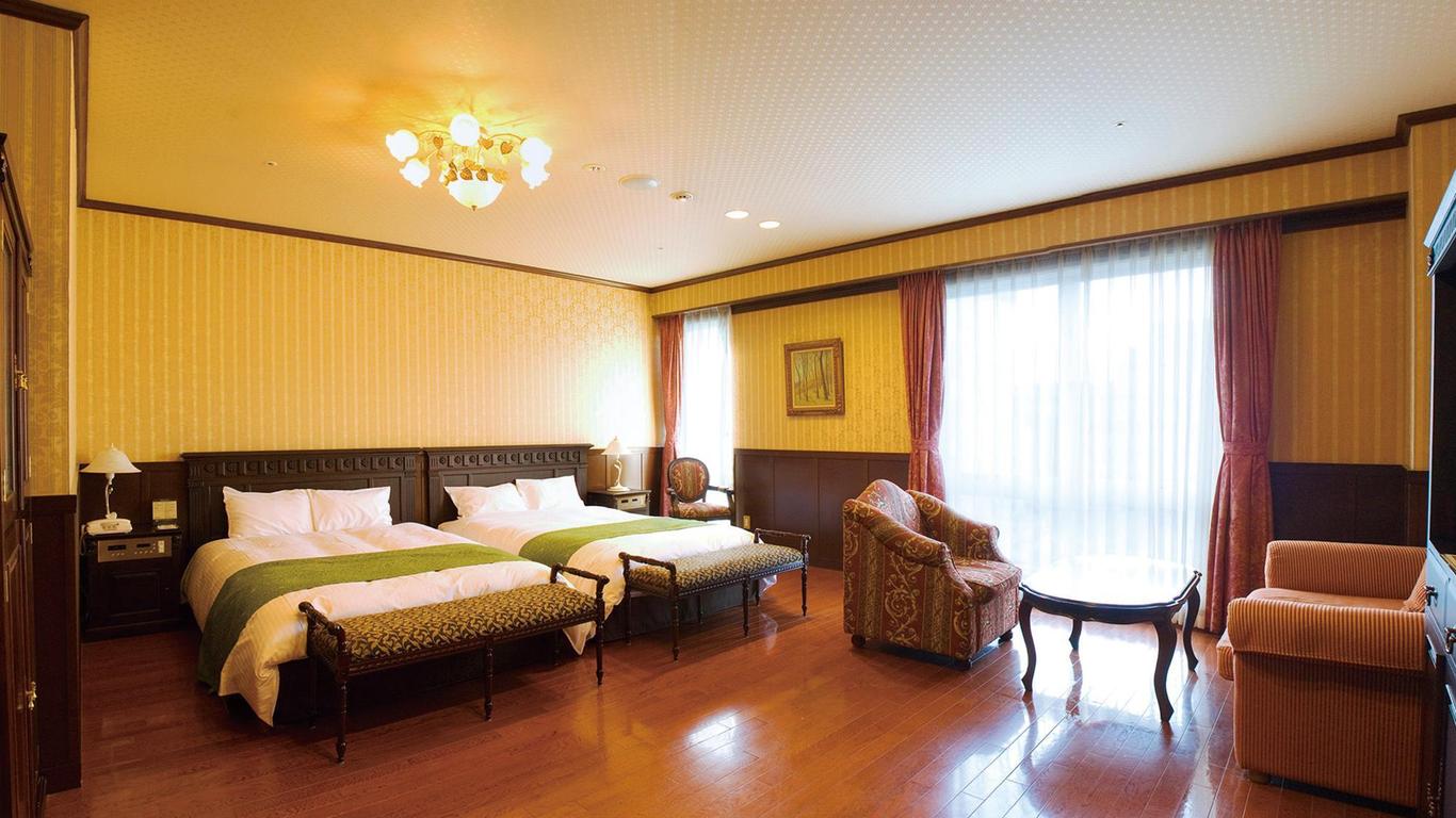Old England Dogo Yamanote Hotel