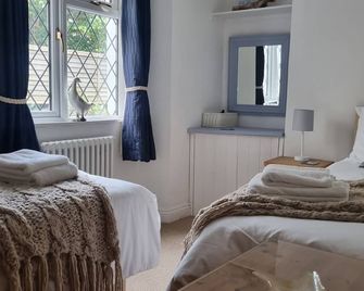 Cosy, Traditional & Close to Everything - Brixham - Bedroom