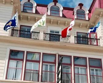 Hotel Terrasse Dufferin - Québec City - Building