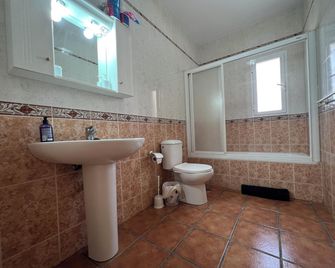 Villa with private pool - Viñuela - Baño