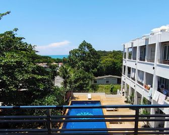 Lanta Sport Resort - קו לנטה - מרפסת
