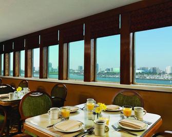 Ensuring a Very Comfortable & Memorable Stay! Close to Promenade, Long Beach - Long Beach - Restaurant