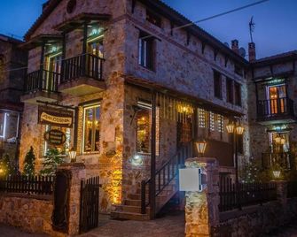 Filoxenia - Agios Athanasios - Edificio