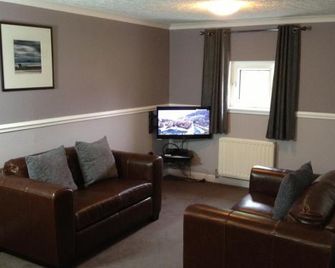 Home Farm Apartments - Portree - Sala de estar