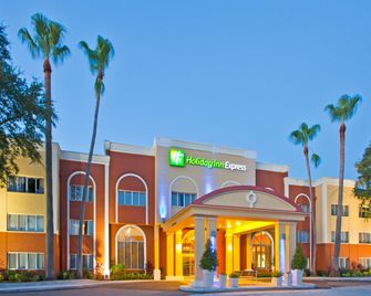 Holiday Inn Express Clearwater East - Icot Center By IHG - קלירווטר - בניין