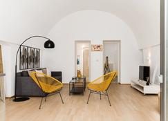 Casetta Annina by Wonderful Italy - Ostuni - Huiskamer