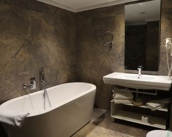 Mondial Hotel - Tirana
