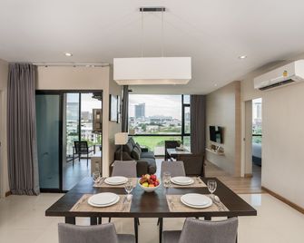 Altera Hotel and Residence by At Mind - Pattaya