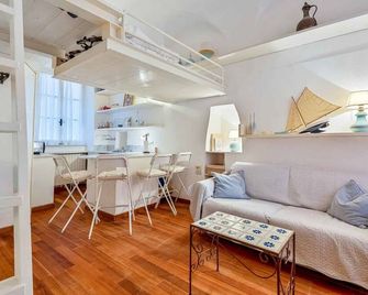 Once Upon a Time - Lerici - Living room