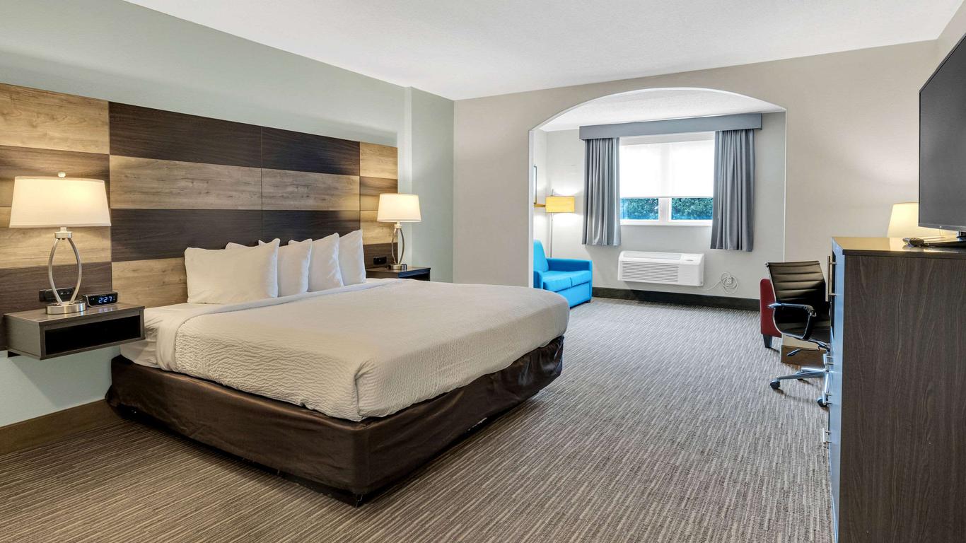 Quality Inn & Suites Rehoboth Beach-杜威 - 雷霍伯斯海灘