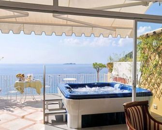 Hotel L'Ancora - Positano - Balcony