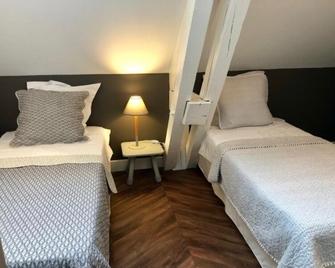 l'Hotel Bristol - Carcassonne - Bedroom