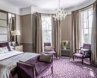 Woodlands Park Hotel - Cobham - Спальня