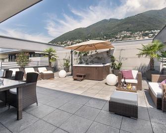 ibis Locarno - Locarno - Innenhof