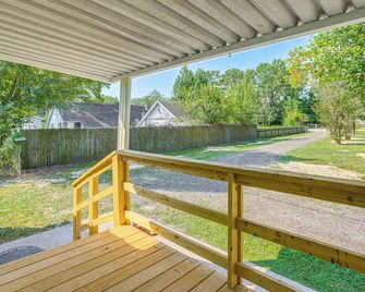 'Crosby Huffman Hideaway' Serene Escape w/ Yard - Crosby - Balcón