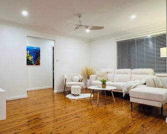 Schofields Opal - Schofields - Sala de estar