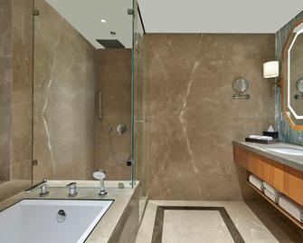 DoubleTree by Hilton Varanasi - Waranasi - Sypialnia