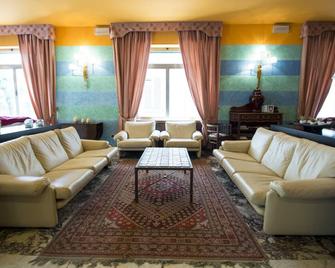 Hotel Giglio - Montecatini Terme - Living room