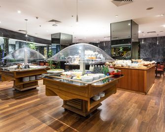 Radisson Blu Hotel, Lisbon - Lizbon - Yemek odası