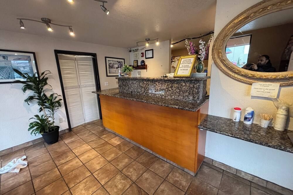 Jet Inn Motel-Seatac, Tukwila - טוקווילה - דלפק קבלה