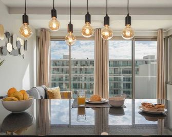 Alegria Flat by An Island Apart - Funchal - Comedor